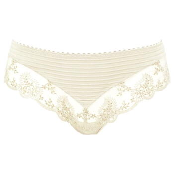 Louisa Bracq Elise Wit Short