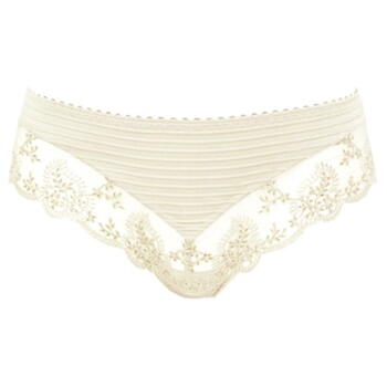 Louisa Bracq Elise Ivoor Short