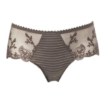 Louisa Bracq Elise Bruin Short