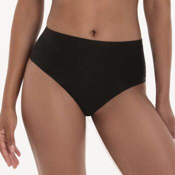Anita Essential Zwart String