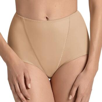 Anita Safina Zand High Brief
