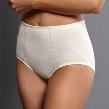 Anita Clara Ivoor/Print High Brief
