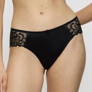 Triumph Modern Finesse Zwart Slip