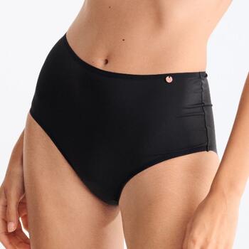 Lisca Sophia Zwart High Brief