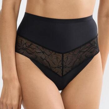Triumph Comfort Contour Zwart String