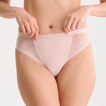 Lisca Ruby Slip Pearl Shell
