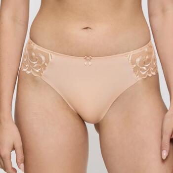 Triumph Modern Finesse Tai Neutral Beige