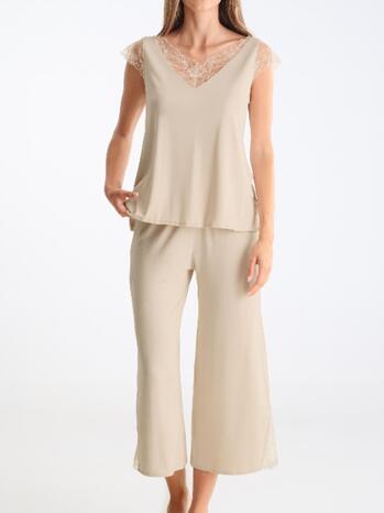 Lisca Destiny Pyjama Shiny Wax