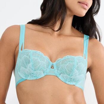 Triumph Palina Moonlight Kiss WH Capri Blue