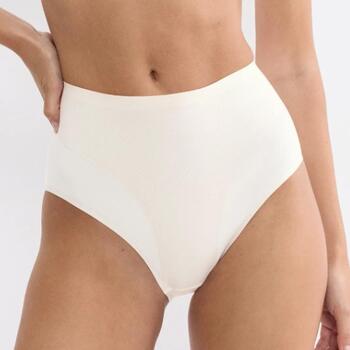 Triumph BMU Illusion Curve Maxi Ecru White
