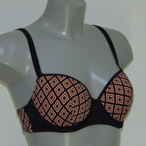 Sapph Ivory rood voorgevormde bh