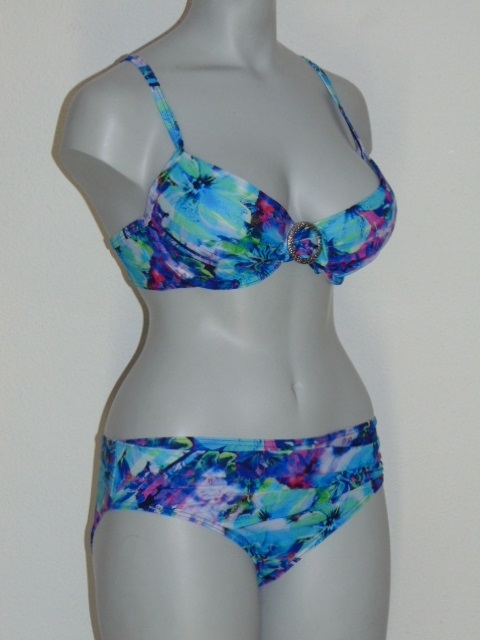 Mila Salou aqua bikini set