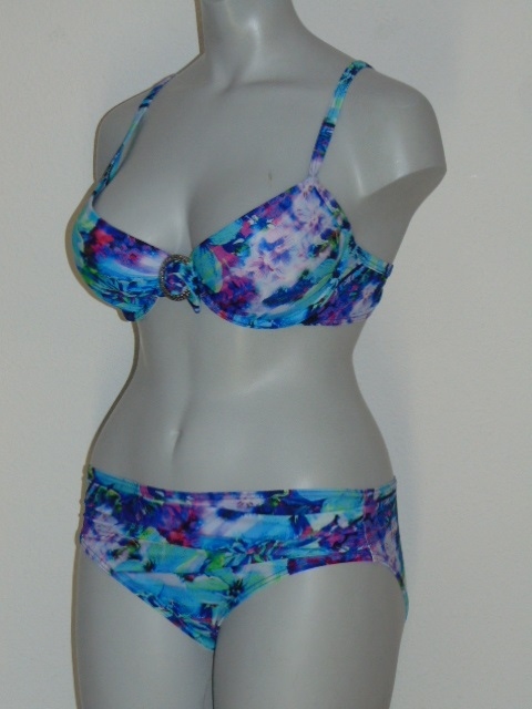 Mila Salou aqua bikini set