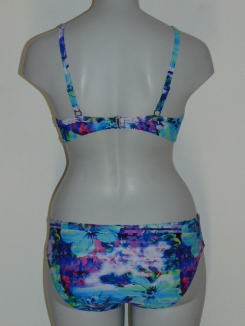 Mila Salou aqua bikini set