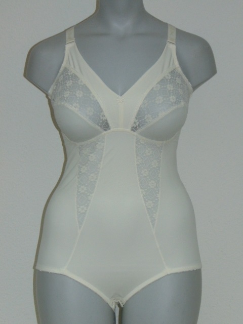 Naturana Amira ivoor body