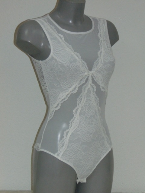 Sapph Sensual Nova gebroken wit body