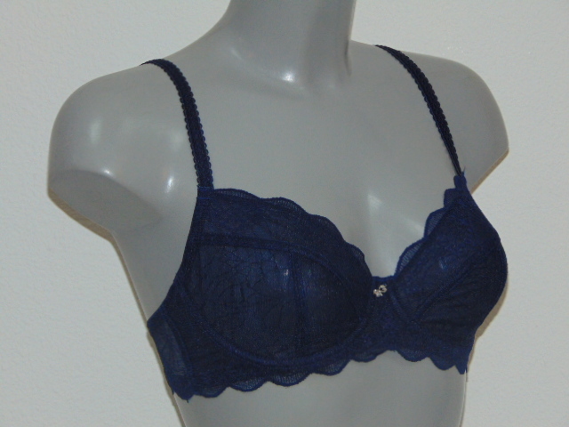 Cybéle Embroidery marine blauw niet voorgevormde bh