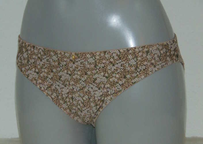 Eva Olivia bruin short