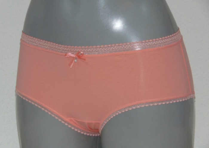 Eva Piazzo zalm roze short