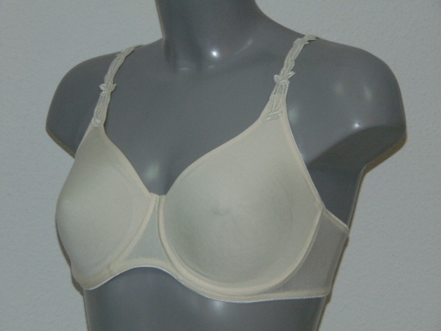 Eva Silk ivoor niet voorgevormde bh