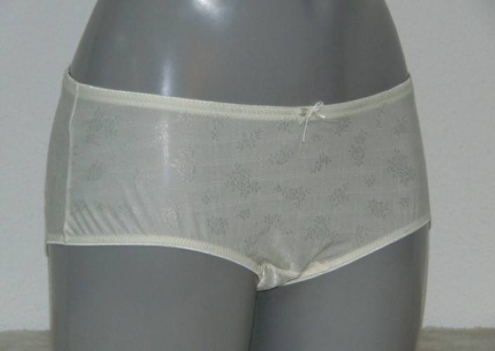 Eva Jaquard ivoor short