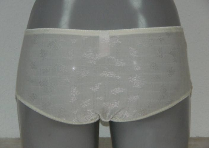 Eva Jaquard ivoor short