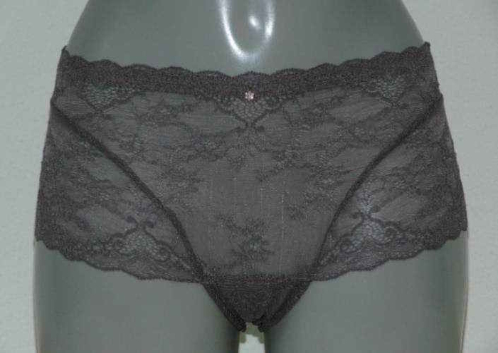 Eva Grace roze short