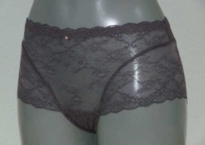 Eva Grace roze short