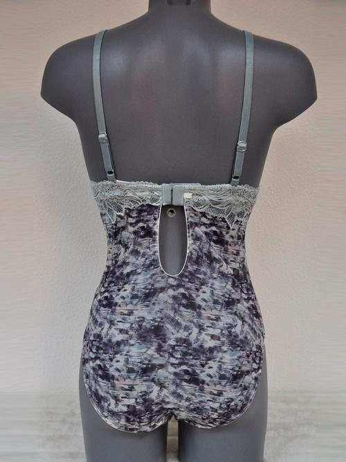 Eva Urban Cool groen/print body