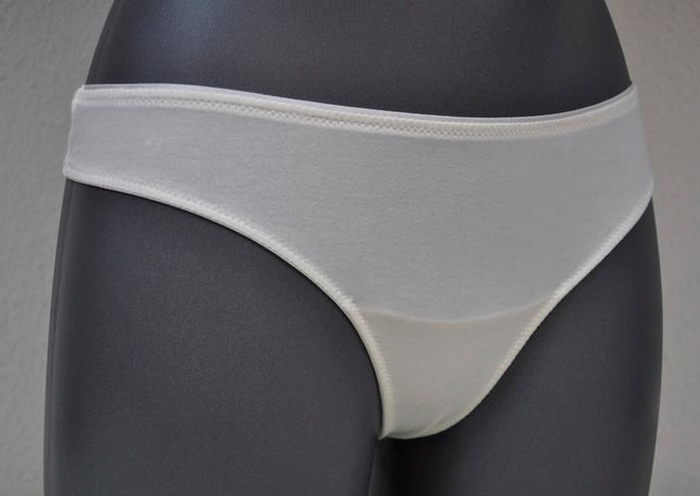 Eva Silky Nadine ivoor string