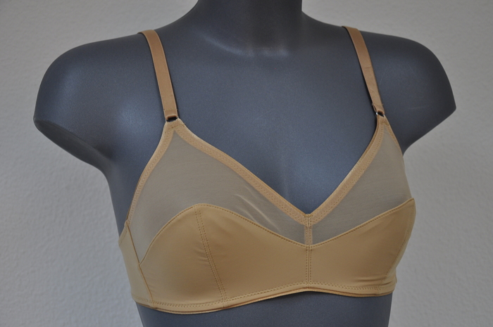Eva Feminale powder wireless bh
