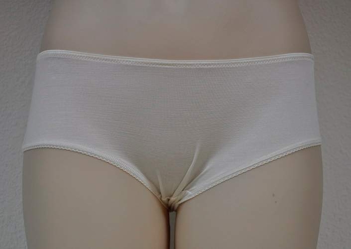 Eva Silk ivoor short