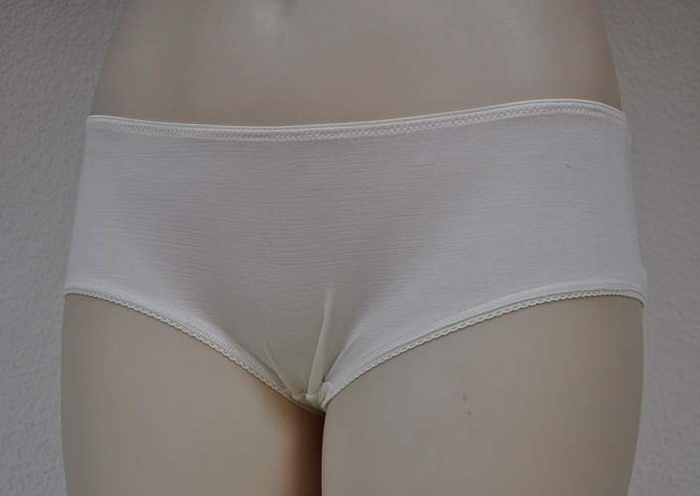 Eva Silk ivoor short