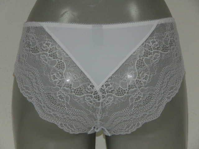 Elbrina Embroid wit short