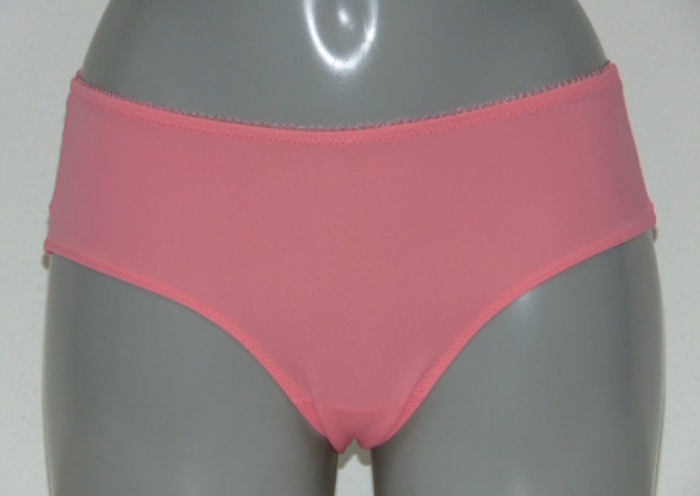 Elbrina Embroid roze short