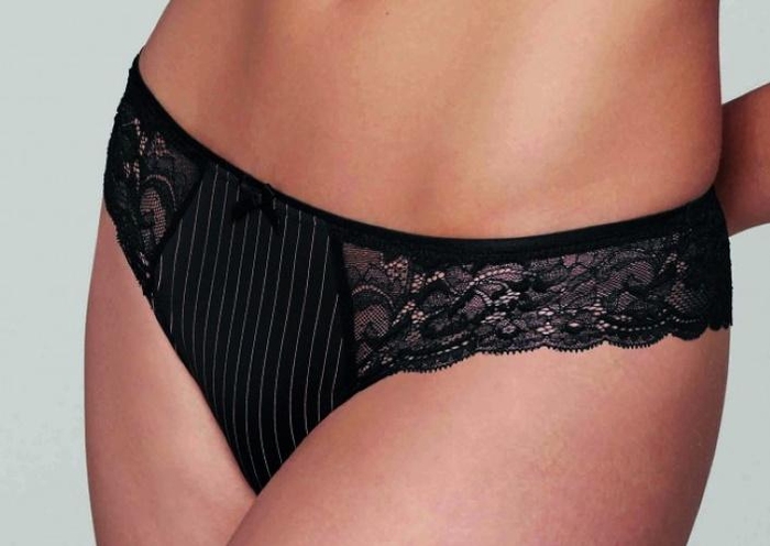 Rosa Faia Antonia zwart short