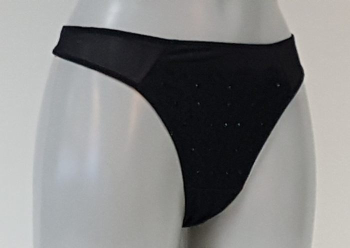 DDO Special F4P zwart string