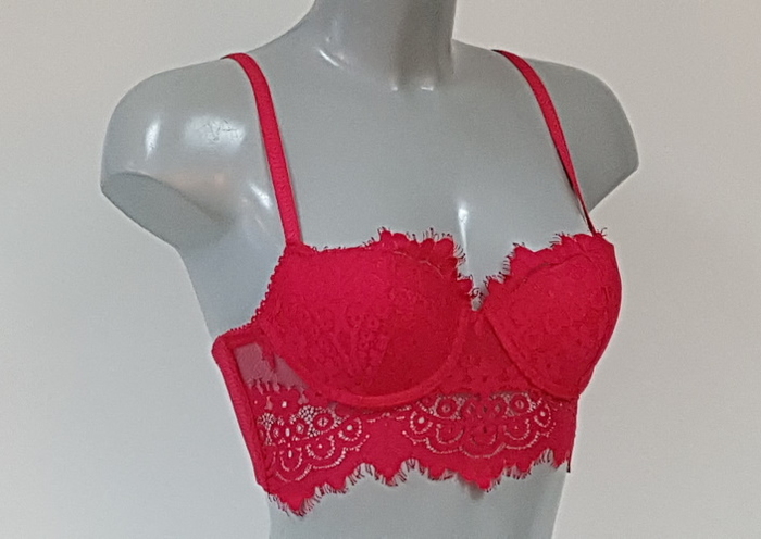 DDO Special F4P rood voorgevormde bh