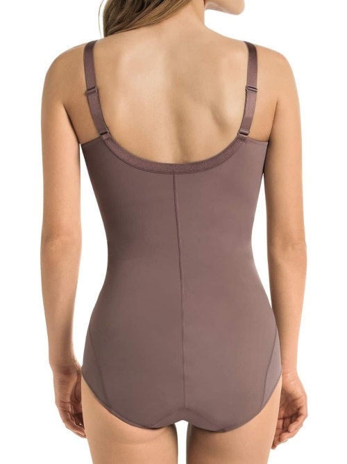 Anita Fiore berry body