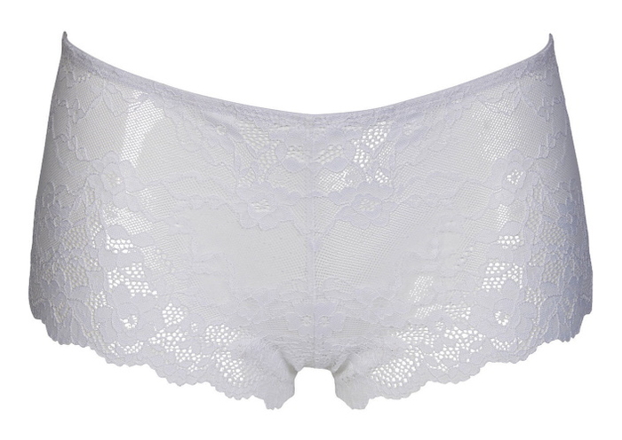 After Eden Daisy wit short