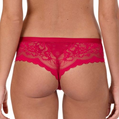 Lisca Evelyn rood brazilian