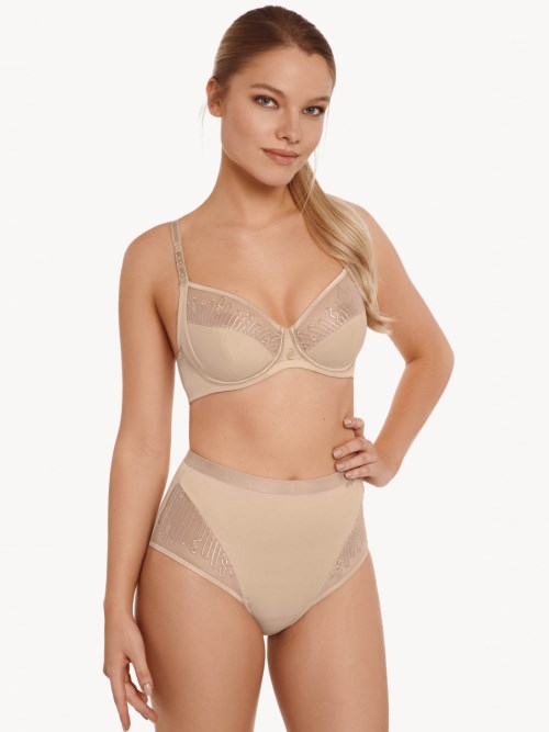 Lisca Ivonne powder high brief