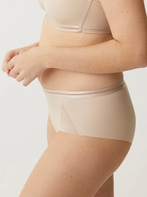 Naturana Monday powder high brief