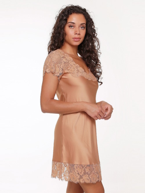 LingaDore Night Daily Satin camel nachthemd