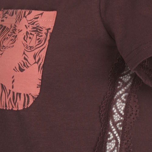 Charlie Choe Wild Hearted bruin slaapshirt