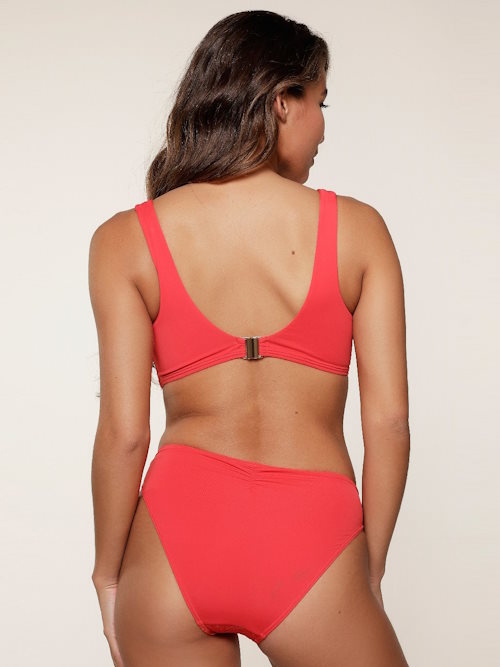 LingaDore Beach Fabulous in Red Lace rood voorgevormde bikinitop
