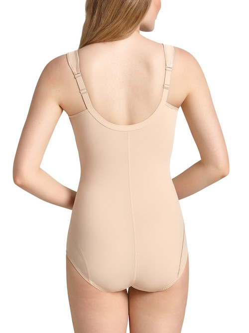 Anita Clara zand body