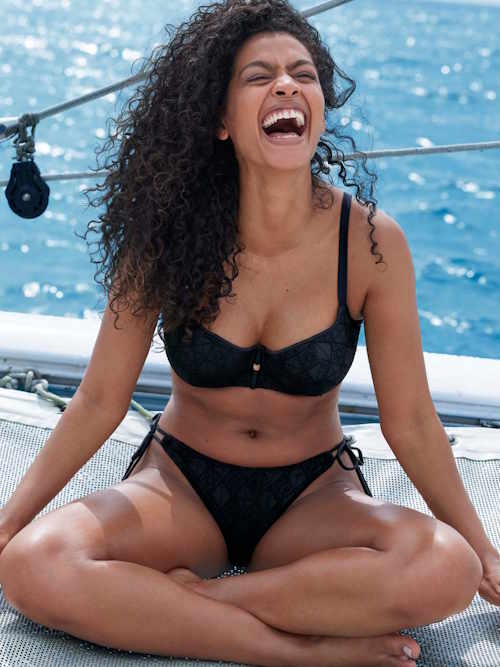 Freya Swim Nomad Nights zwart voorgevormde bikinitop
