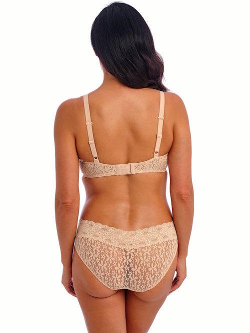 Wacoal Lingerie Halo Lace powder slip