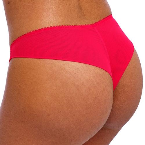 Freya Loveland rood brazilian